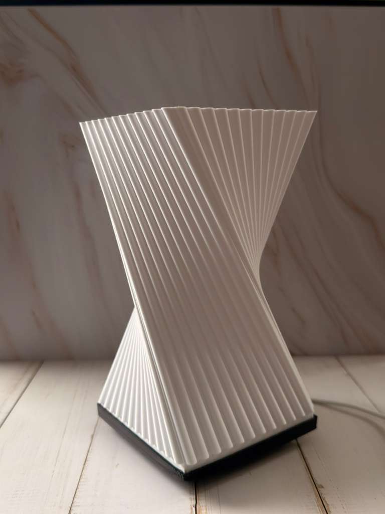 Modern Twisted Table Lamp – Minimalist LED Bedside Lamp | Sculptural Ambient Light (LED Included)